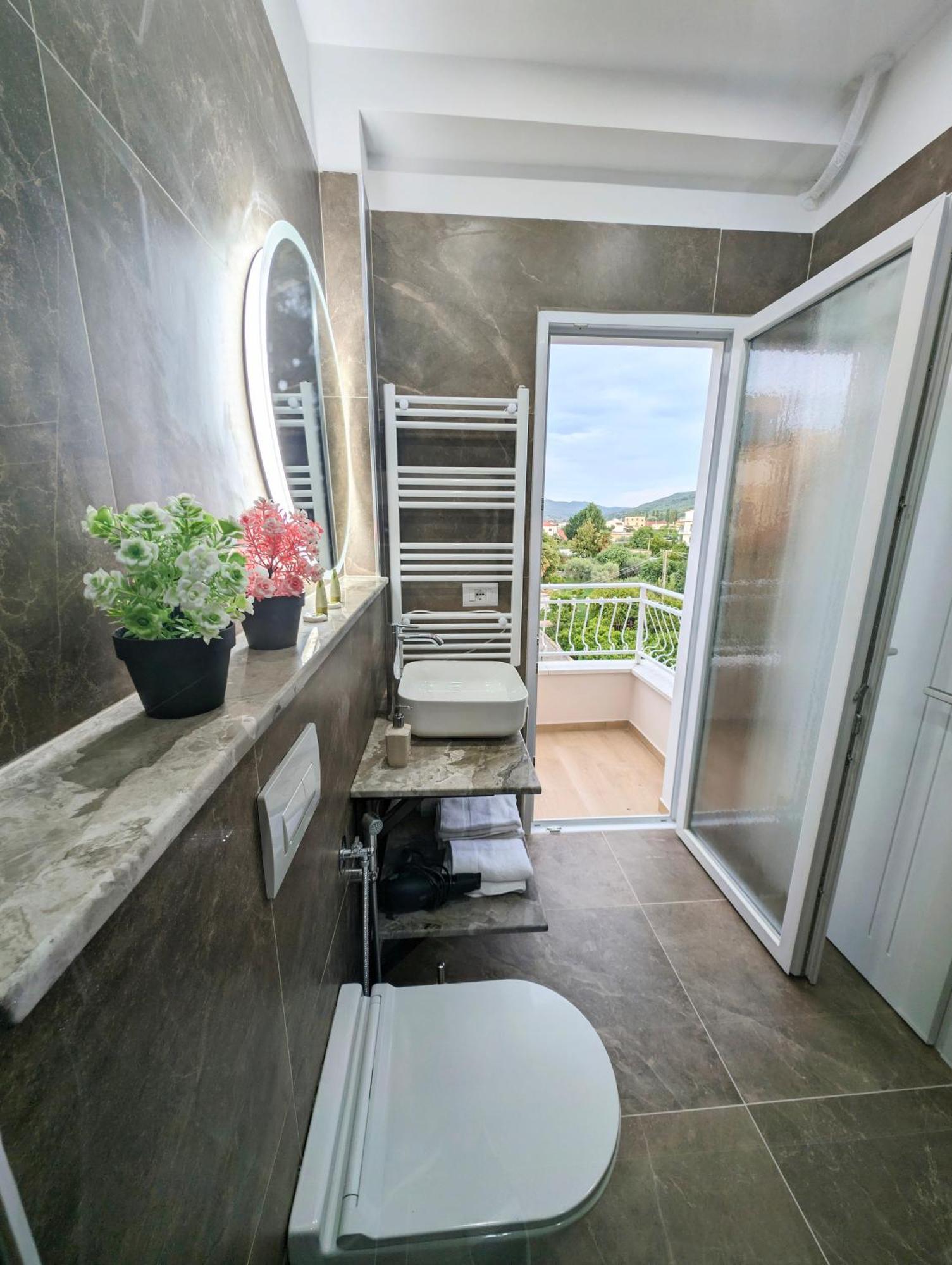 בראט Villa With Garden And Veranda מראה חיצוני תמונה